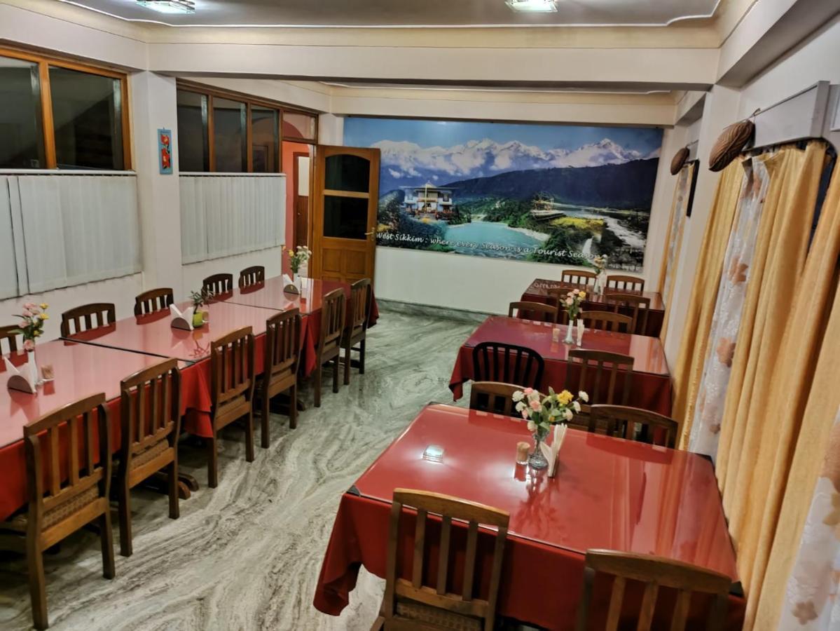 Ifseen Villa Pelling Exterior foto